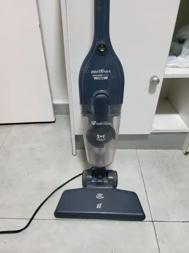 Vassoura elétrica Britânia 