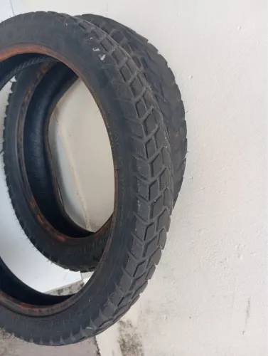 Pneu para bros