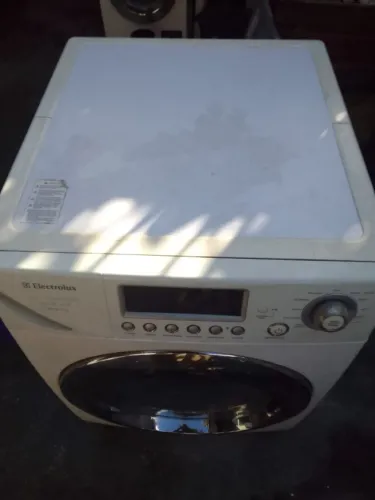 Lava e seca Electrolux 