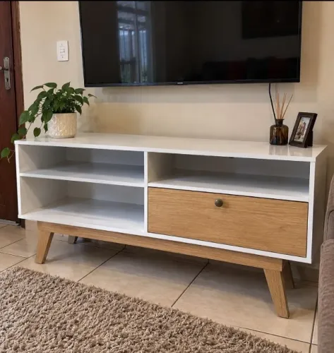 Rack Para TV Com 1,36m de Largura (Produto Novo)