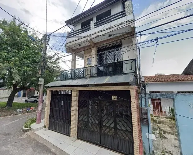 VENDO UM PRÉDIO RESIDENCIAL NA CREMAÇÃO COM 199M²