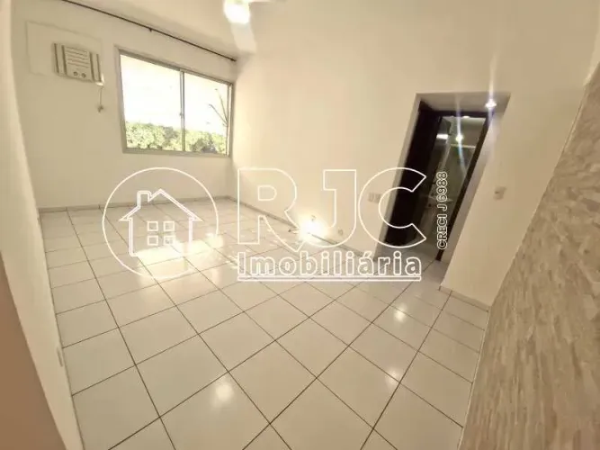 Imóvel para venda possui 53 metros quadrados com 1 quarto em Catete - Rio de Janeiro - RJ