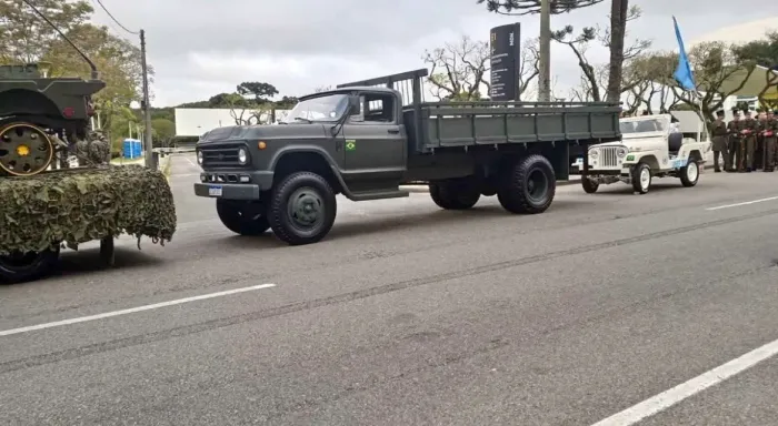 CHEVROLET C60 IMPECÁVEL - ESTILO MILITAR ORIGINAL 