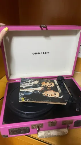 Crosley rosa usada