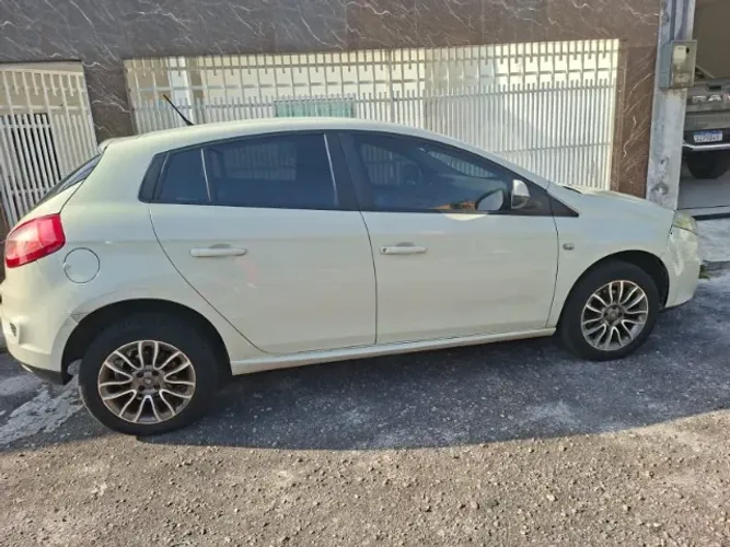 Fiat Bravo Essence 1.8 Flex 16V 5P 2016