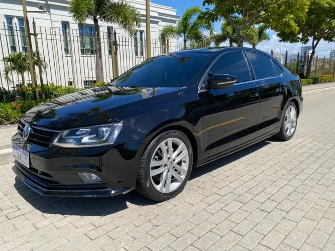 Volkswagen Jetta Highline 2.0 TSI 16V 4P Tiptronic 2017