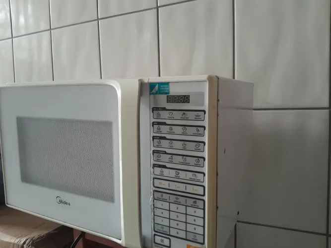 Micro-ondas Mideia 35 litroa