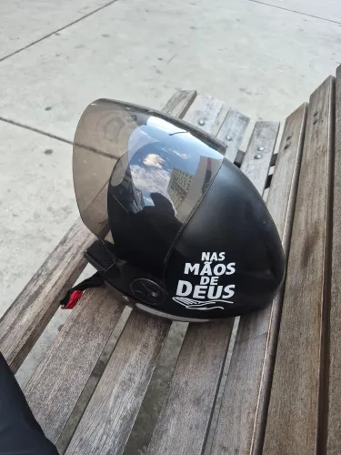 Capacete