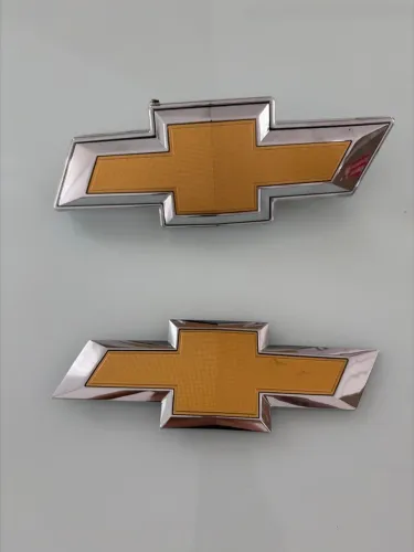 Emblema tampa e grade Chevrolet S10 2021-2024