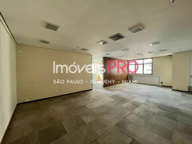 Conjunto comercial com 110m² pronto para uso na região da Vila Olímpia!