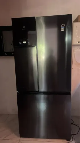 Geladeira Electrolux 3 portas