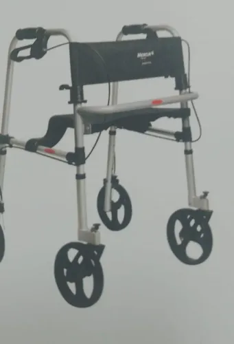 Andador com Assento e Cesta