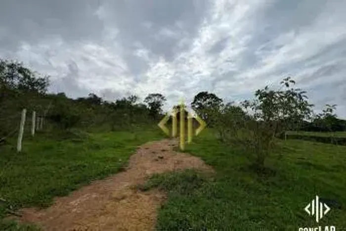 Chácara com 1 dormitório à venda, 2500 m² por R$ 99.000,00 - Centro - Abadiânia/GO