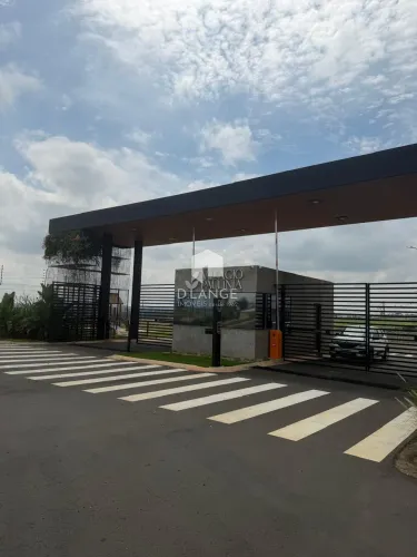 Terreno à venda no Condomínio Villagio Paulínia em Paulínia - SP
