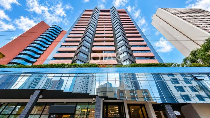 APARTAMENTO À VENDA NO ÁGUA VERDE | 3 QUARTOS, 1 SUÍTE E 3 VAGAS Apartamento No Água Verde
