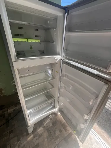 Cônsul enorme 110 volts 