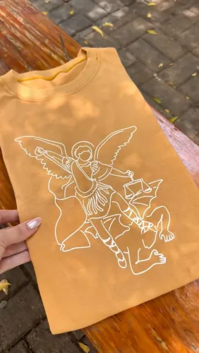 Blusas religiosas