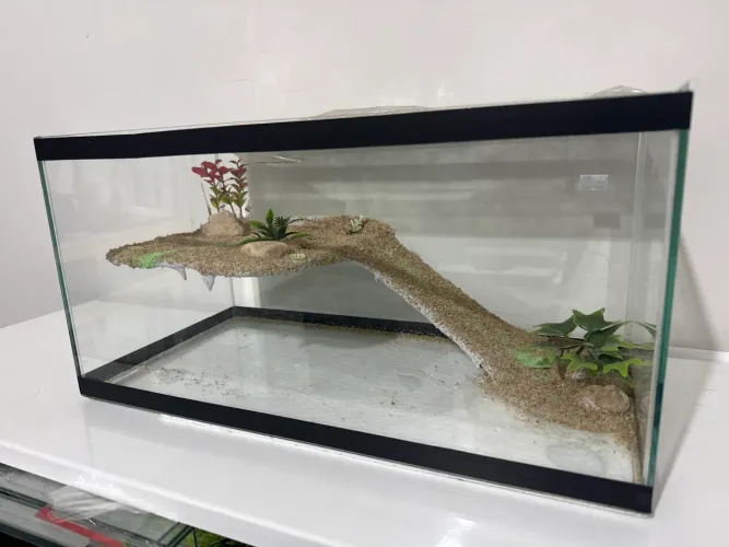Terrário aquaterrario com plataforma decorada novo