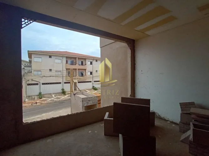Vende-se Apartamento do Predio Barão