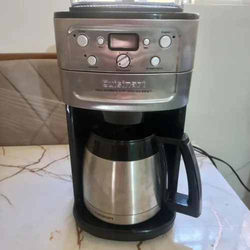 CAFETERIA COM MOEDOR AUTOMÁTICA
