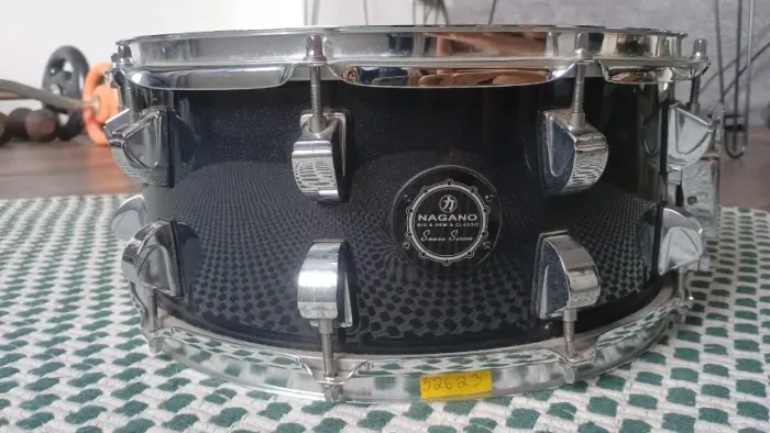Caixa Nagano Snare Series preta em excelente estado