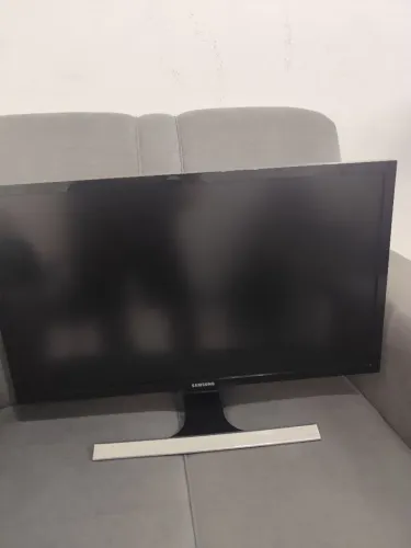 Monitor top Samsung 4k para rodar os jogos em excelentes gráficos.