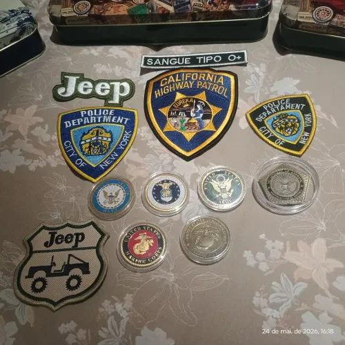 Challenge coins