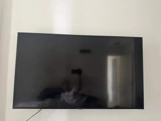vendo tv 50 polegadas leia o anúncio