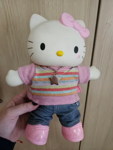 Vendo Hello Kitty em perfeito estado! (27cm)