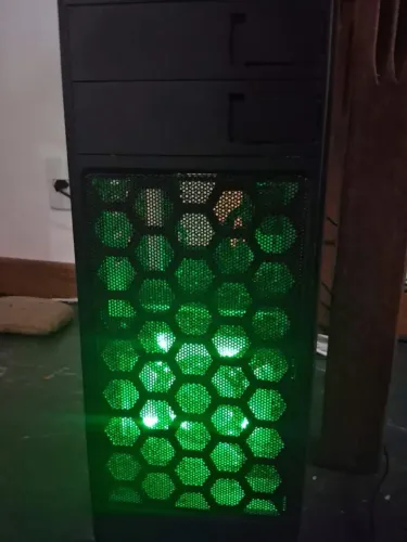 Pc gamer Intel i5-3330, rx 550, 8gb ram, fonte 500 wats, SSD data 100mb, hd 500mb