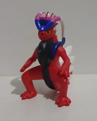BONECO ACTION FIGURE MINIATURA POKEMON KORAIDON