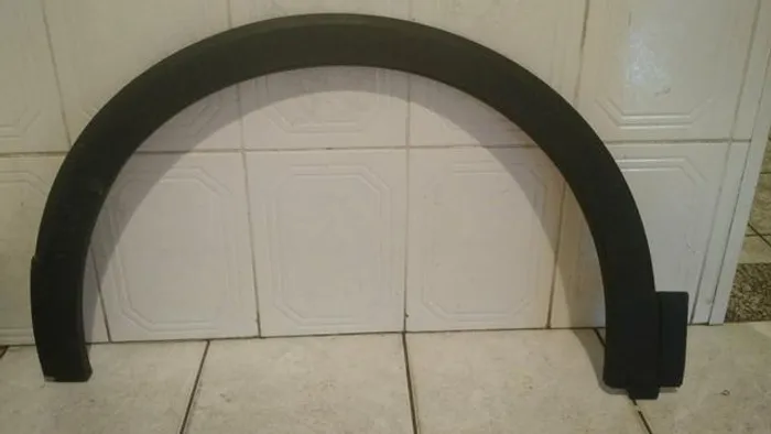 Moldura de vão de roda dianteira esquerda T-Cross
