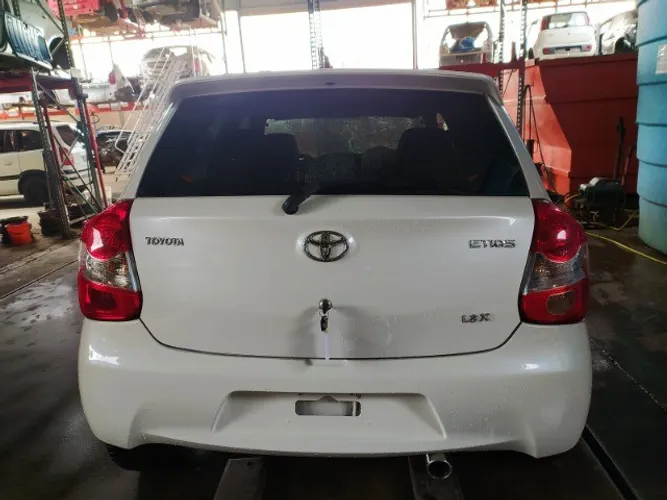 Peças usadas Toyota Etios 2015 1.3 16v flex 90cv câmbio manual