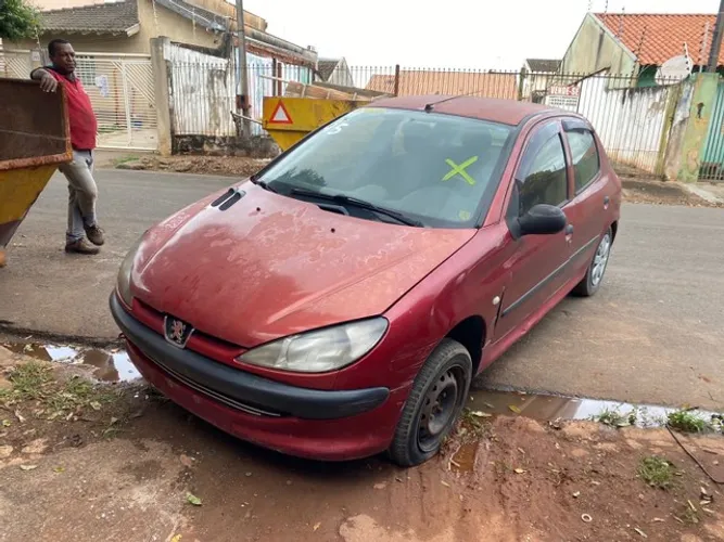 Peças p/ Peugeot 206 1.0 16v 2002