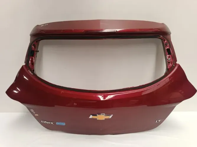 Tampa Traseira Chevrolet Onix 2013/2019 - S/Furo Miolo (Usada/Original) #06