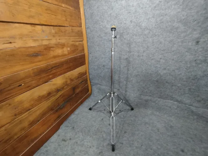 * Estante Reta Mapex em Bom Estado