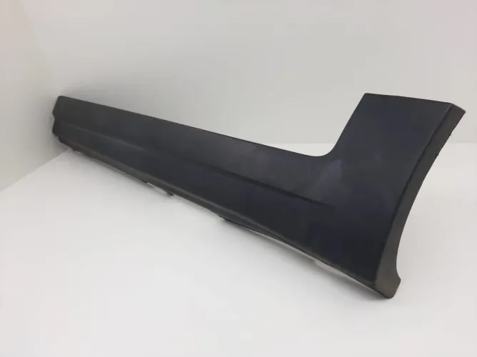 Spoiler lateral Citroën C4 Pallas 2012 traseiro esquerdo 