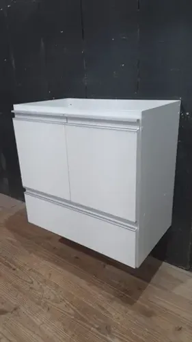 Vendo armario de banheiro novo em mdf
