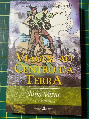 Viagem Ao Centro Da Terra Por Julio Verne - Editora Martin Claret