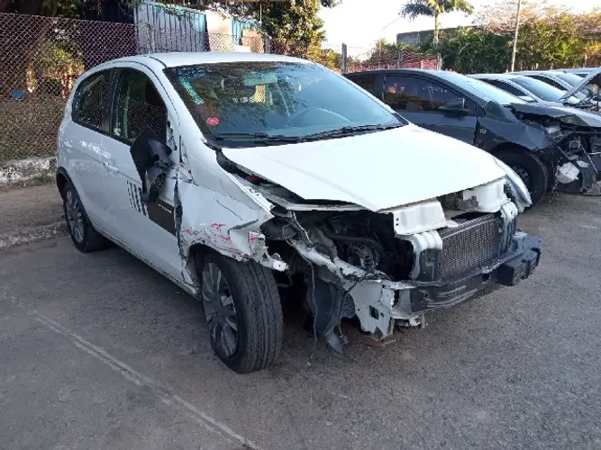 Sucata Palio Sportining para retirada de peças 