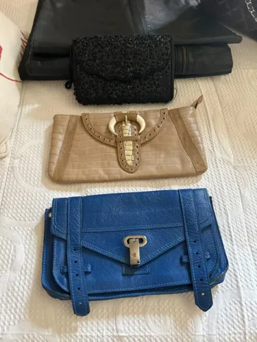 Bolsas de mão em couro legítimo