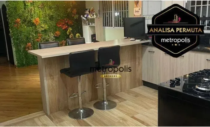 Sobrado com 4 dormitórios à venda, 215 m² por R$ 750.000,00 - Jardim Las Vegas - Santo And
