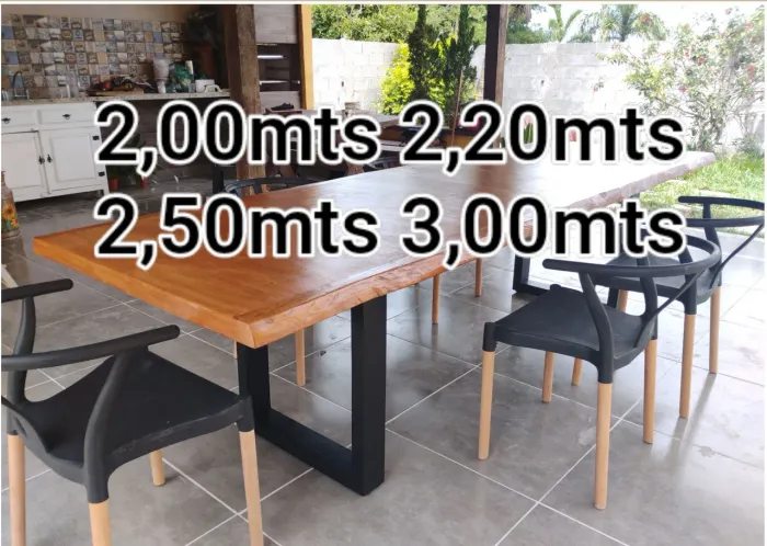 Mesa rústica de Madeira  borda orgânica