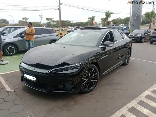 BYD Han EV (elétrico) 2024
