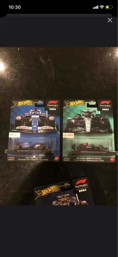 Hot wheels F-1 premium 2 miniaturas