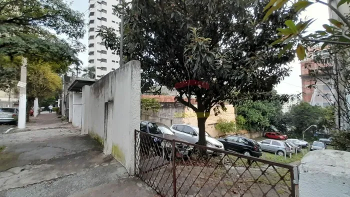 Terreno 500 metros quadrados/Vende