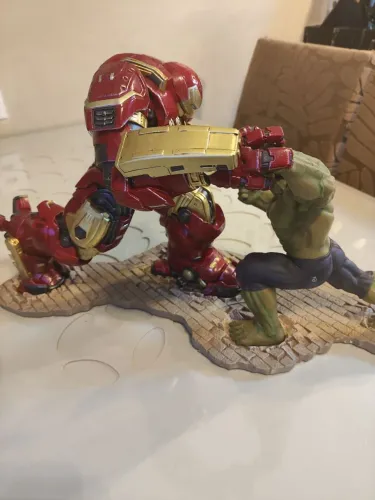 Hulkbuster e hulk