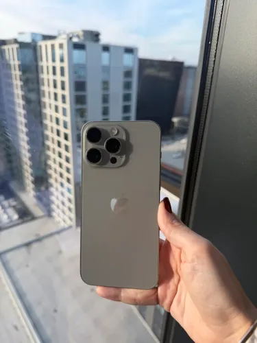 Vendo iPhone 15 pro Max 