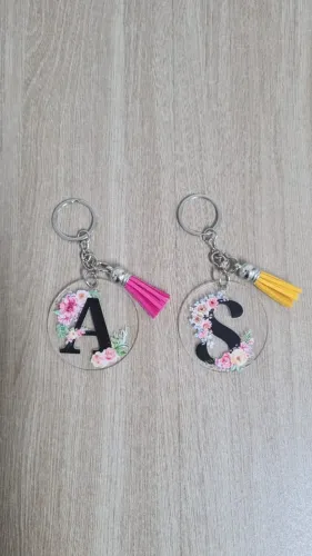 Chaveiro personalizado em acrílico como monograma brinde dia das mães