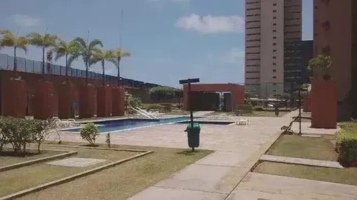 CONDOMINIO METROPOLIS